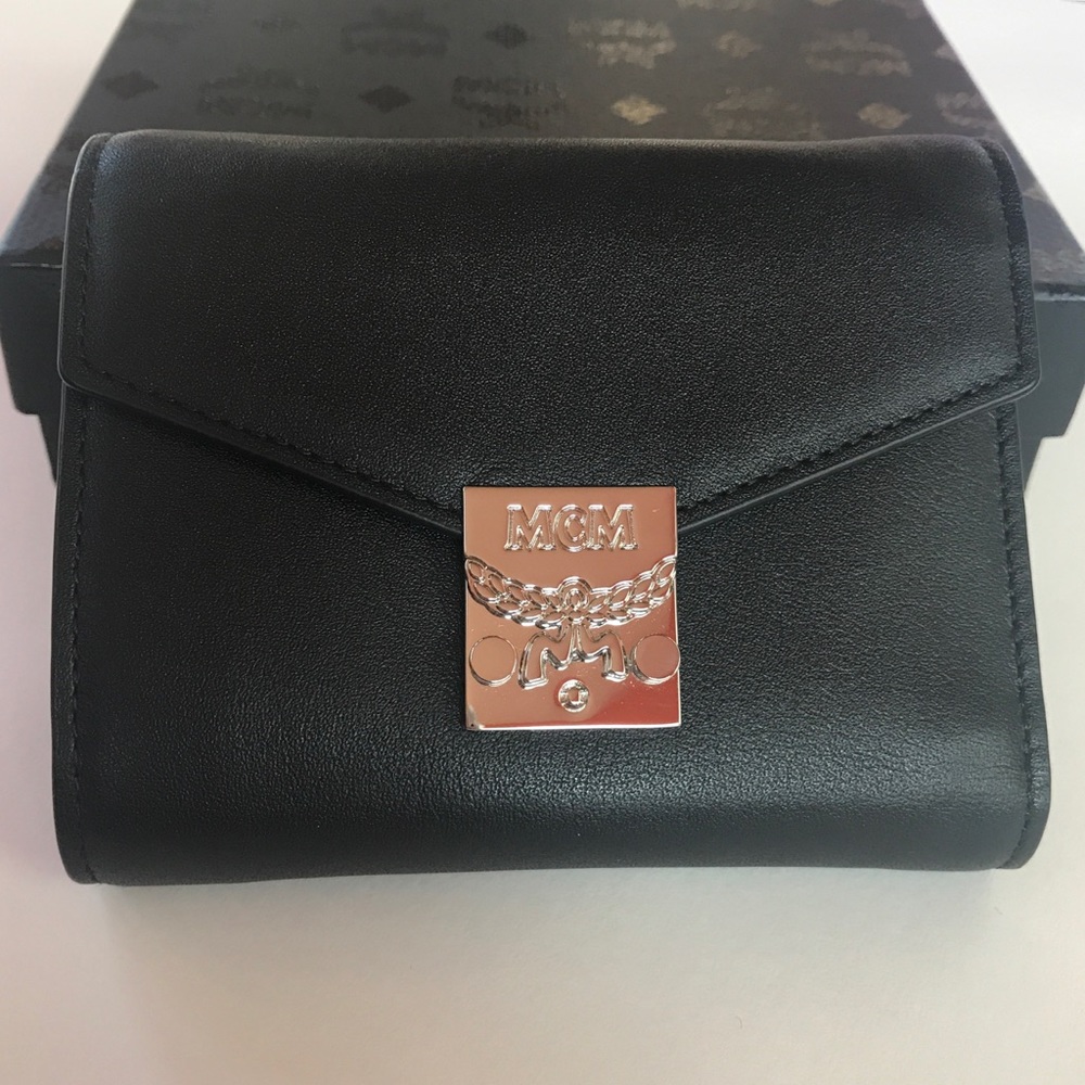 MCM ‘Patricia’ Leather Tri-fold Wallet in Black